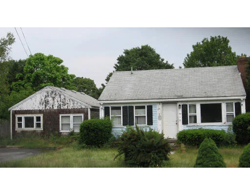 Unit for sale at 10 Geneva Rd, Yarmouth, MA 02664