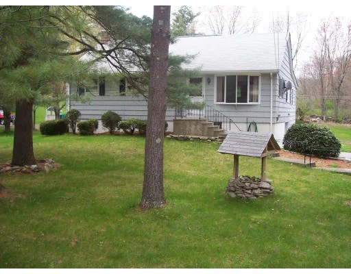 Unit for sale at 898 Sutton Street, Northbridge, MA 01534