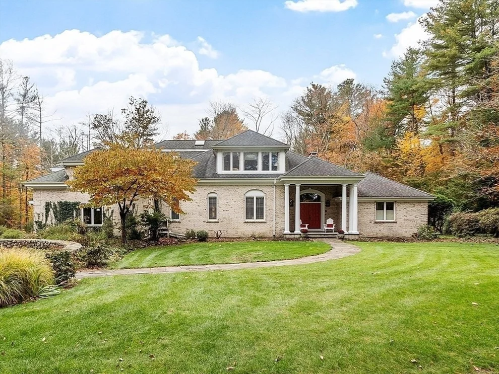 Unit for sale at 2 Duston Ln, Acton, MA 01720