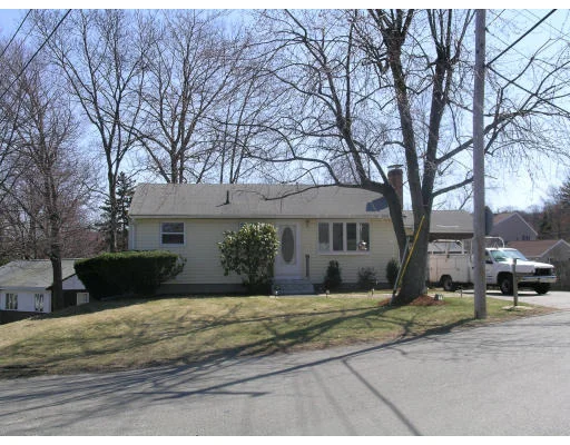 Unit for sale at 3 Helen Dr, Woburn, MA 01801