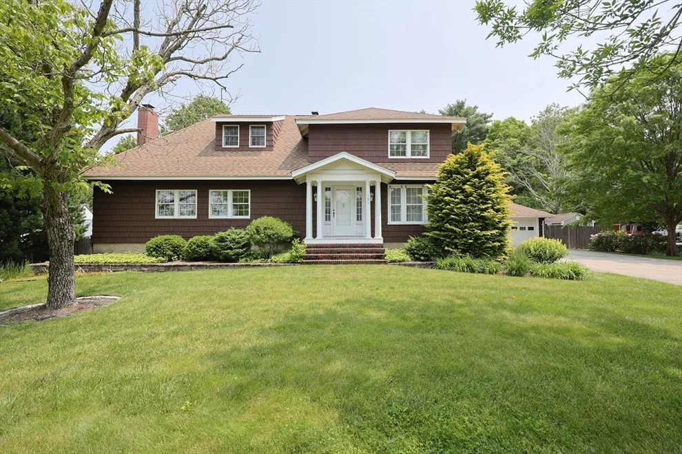 Unit for sale at 185 South St, Plainville, MA 02762