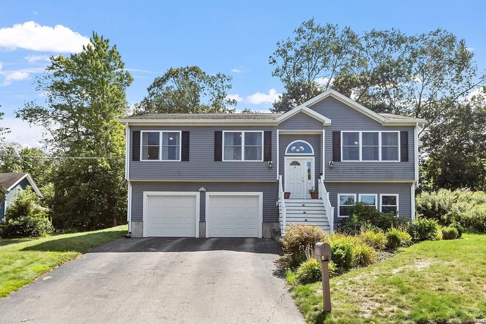 Unit for sale at 4 Crest Ave, Worcester, MA 01607