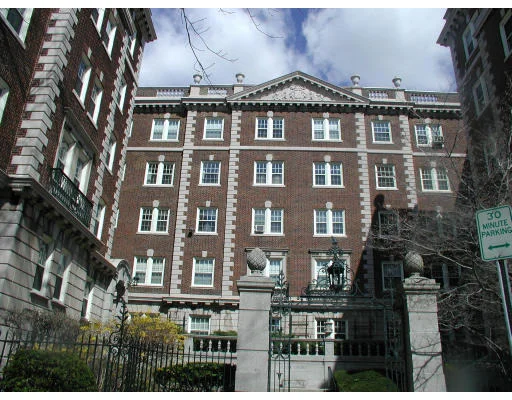Unit for sale at 5 Arlington Street, Cambridge, MA 02140