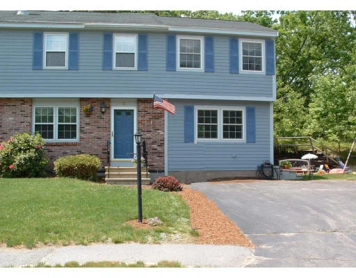 Unit for sale at 12 Poplar Ln, Chelmsford, MA 01863