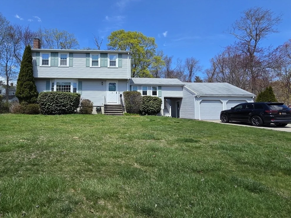 Unit for sale at 18 Lintric Dr, Weymouth, MA 02190