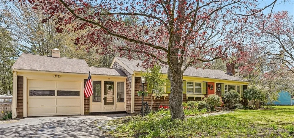 Unit for sale at 12 Pine St, Franklin, MA 02038