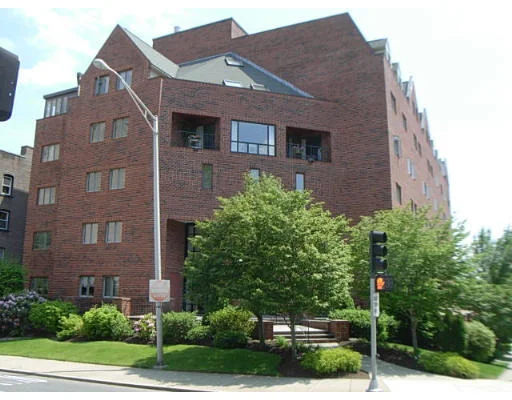 Unit for sale at 44 Elm, Worcester, MA 01609