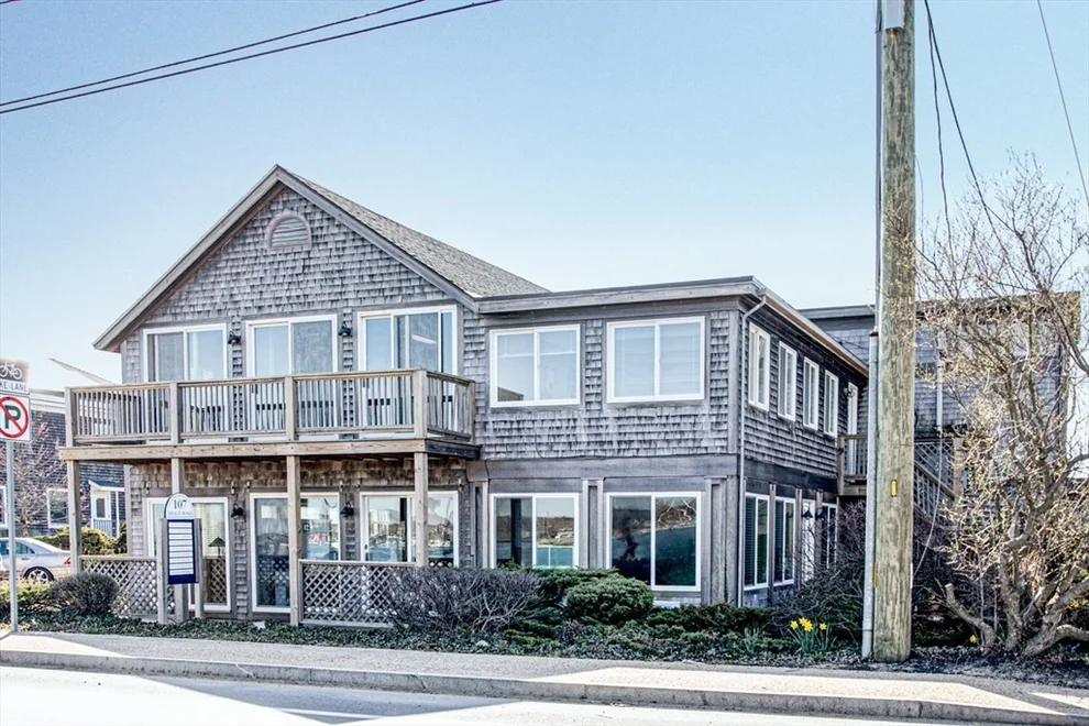 Unit for sale at 107 Beach Rd, Tisbury, MA 02568