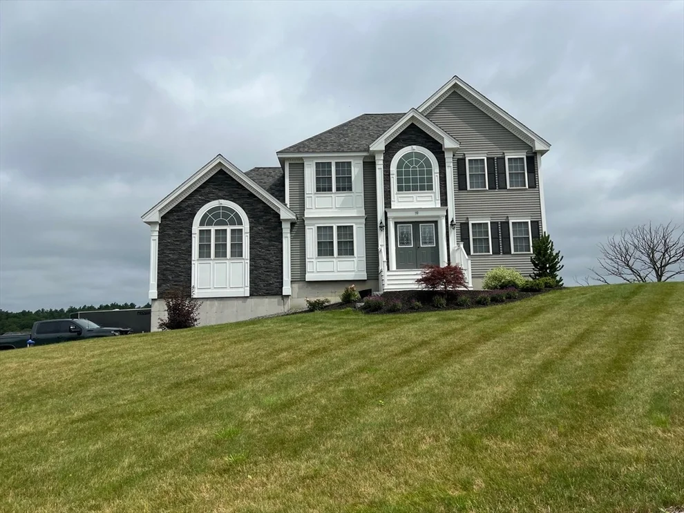 Unit for sale at 2038-1 Laurel Hill Lane, Lancaster, MA 01523