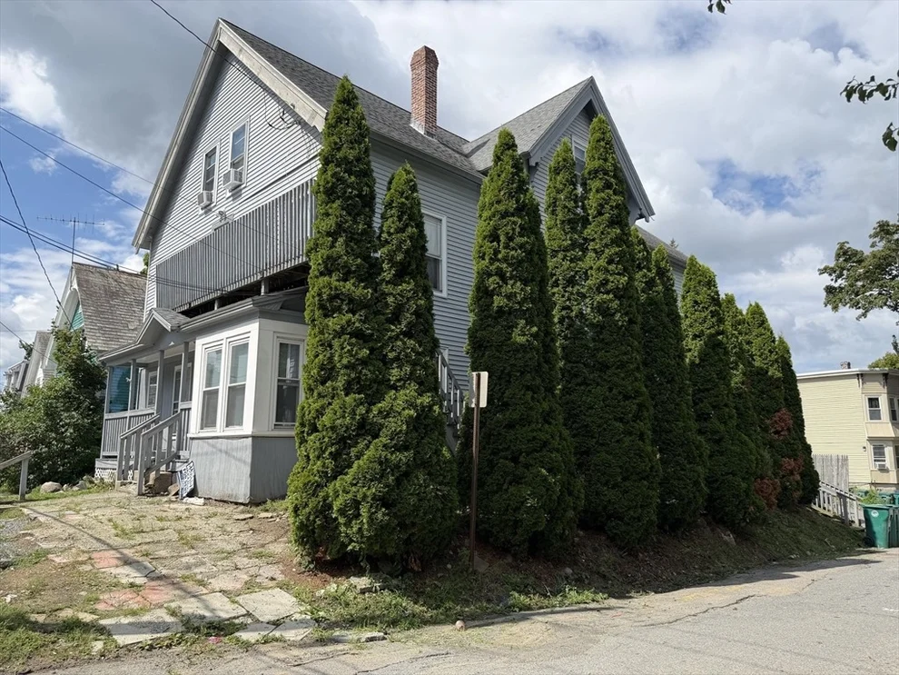 Unit for sale at 123 Myrtle Ave, Fitchburg, MA 01420