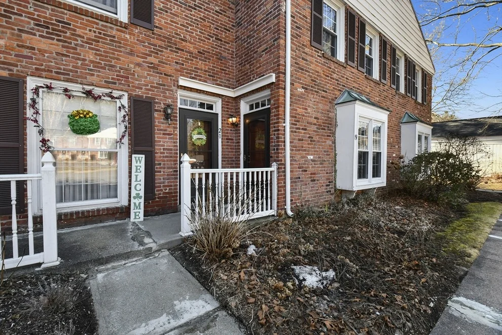 Unit for sale at 19 Smithfield Ct, Springfield, MA 01108