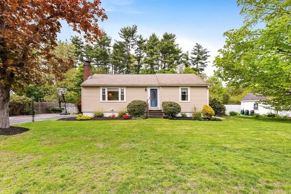 Unit for sale at 22 Ortins Rd, Hamilton, MA 01982