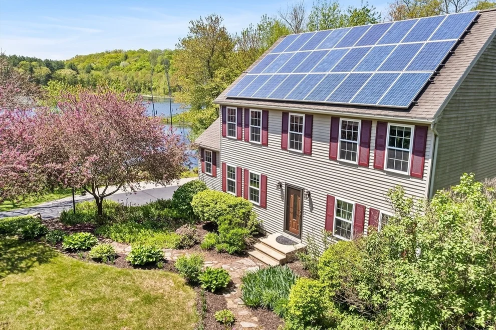 Unit for sale at 102 Haggerty Rd, Charlton, MA 01507