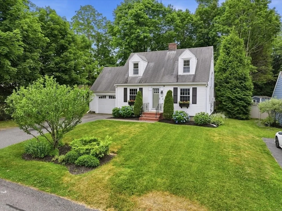 Unit for sale at 4 Ponkapoag Way, Canton, MA 02021