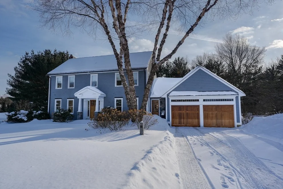Unit for sale at 26 Treetop Cir, Northborough, MA 01532