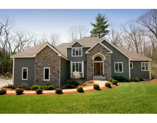 Unit for sale at 132 Lake Street, Middleton, MA 01949