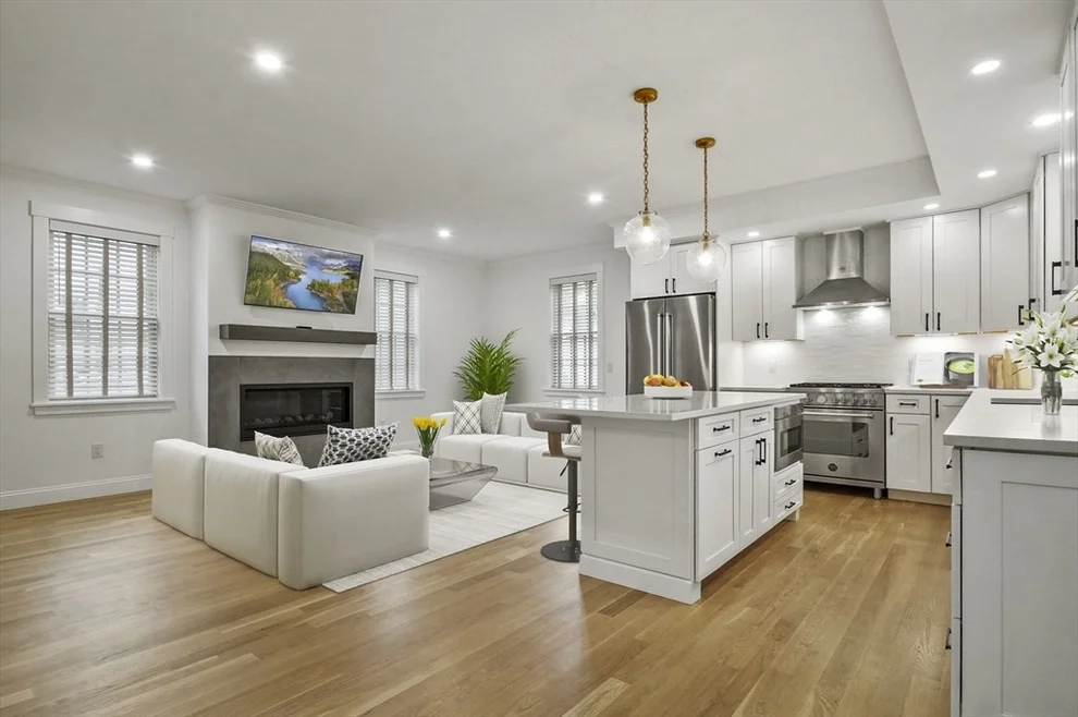 Unit for sale at 140 Main Street, Amesbury, MA 01913
