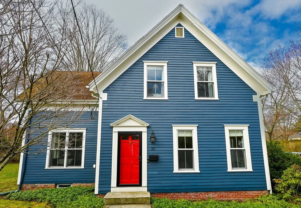 Unit for sale at 25 S Lincoln St, Natick, MA 01760