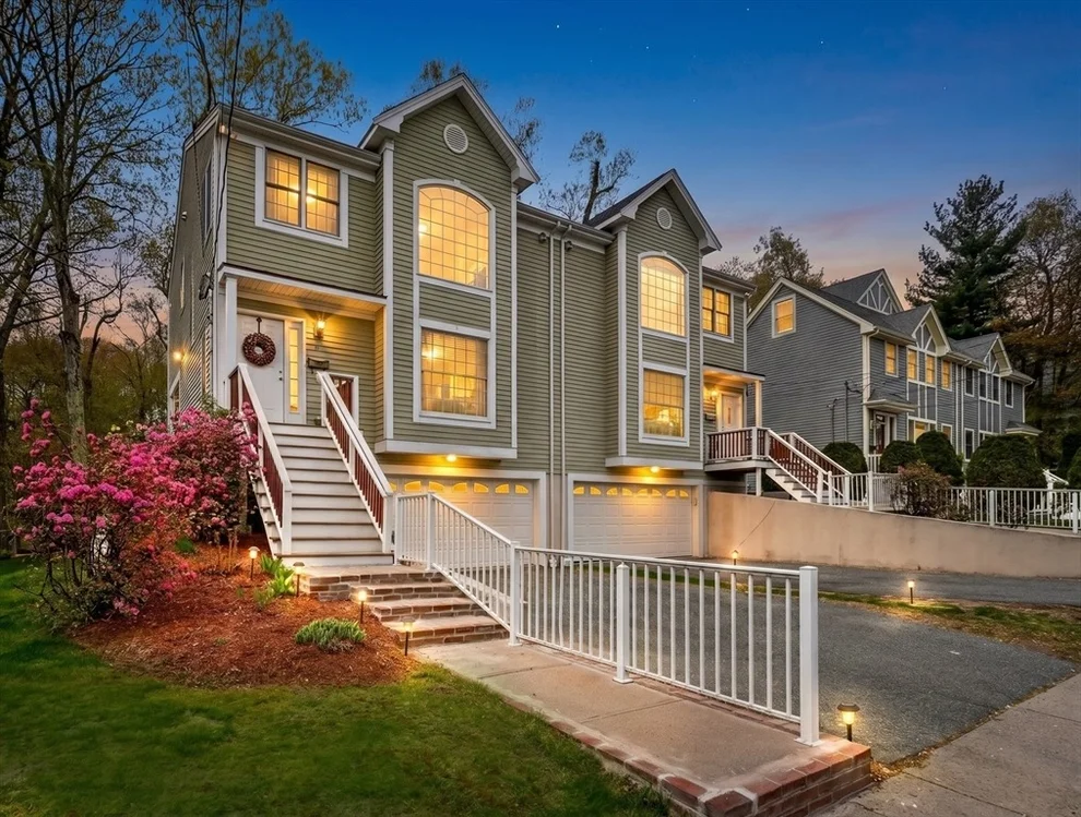 Unit for sale at 58-60 Tanglewood, Newton, MA 02459