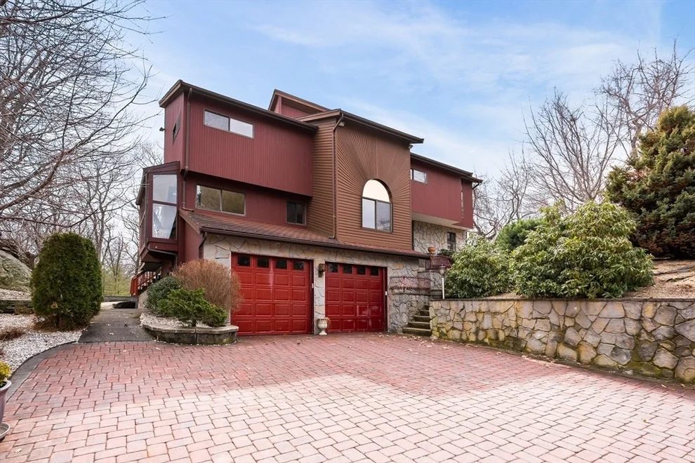 Unit for sale at 4 Rockland, Saugus, MA 01906