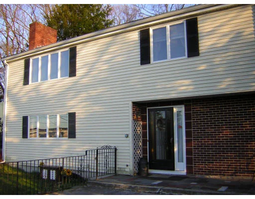 Unit for sale at 356 Essex St, Saugus, MA 01906