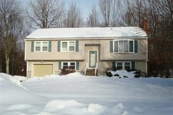Unit for sale at 6 Tamworth Road, Sharon, MA 02067