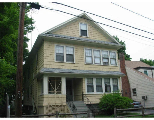 Unit for sale at 9C Lincoln St, Stoneham, MA 02180