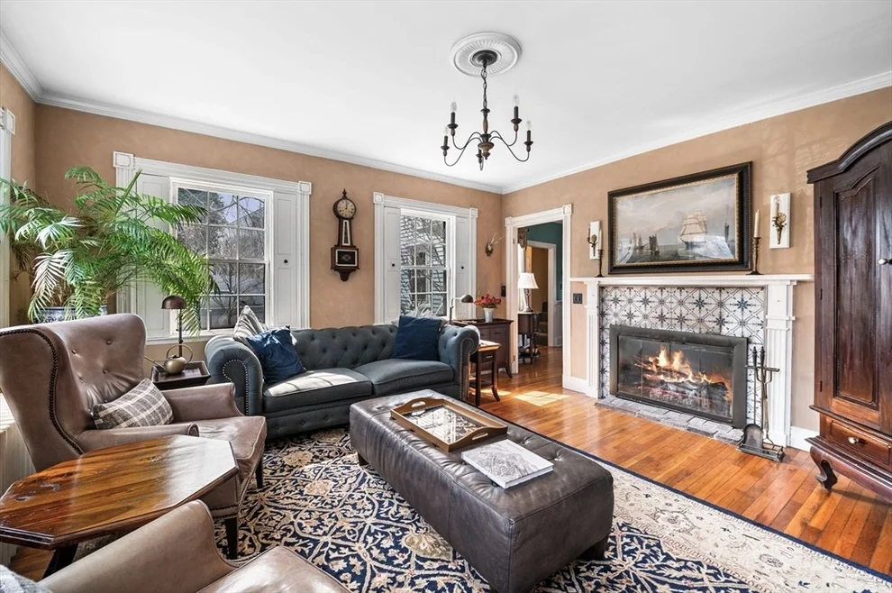Unit for sale at 4 Pleasant Street Ave, Salem, MA 01970