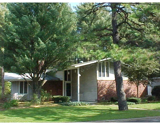 Unit for sale at 54 Stone Hedge Lane, Attleboro, MA 02703