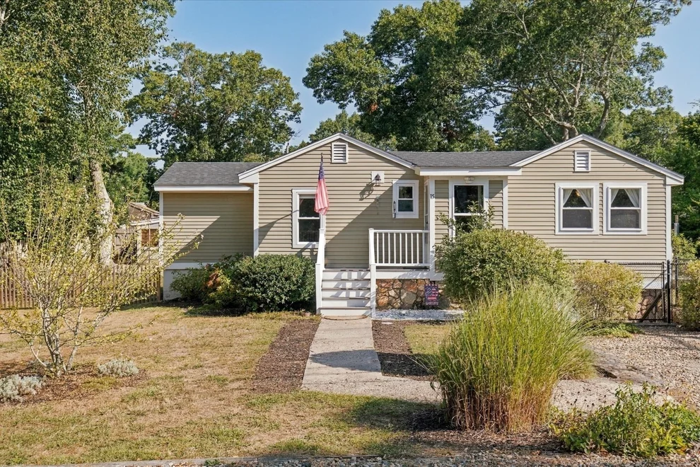 Unit for sale at 15 Summer St, Wareham, MA 02571