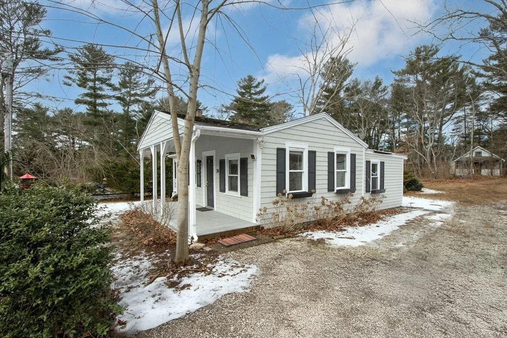 Unit for sale at 24 Winthrop Ave, Duxbury, MA 02332