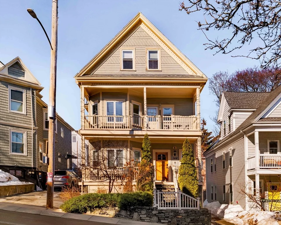 Unit for sale at 148 Lowell Street, Somerville, MA 02143