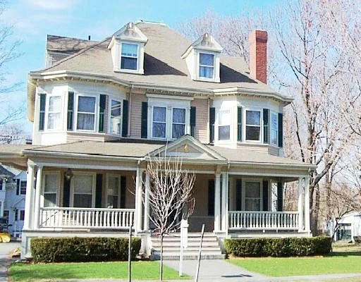 Unit for sale at 1963 Mass. Avenue, Lexington, MA 02420