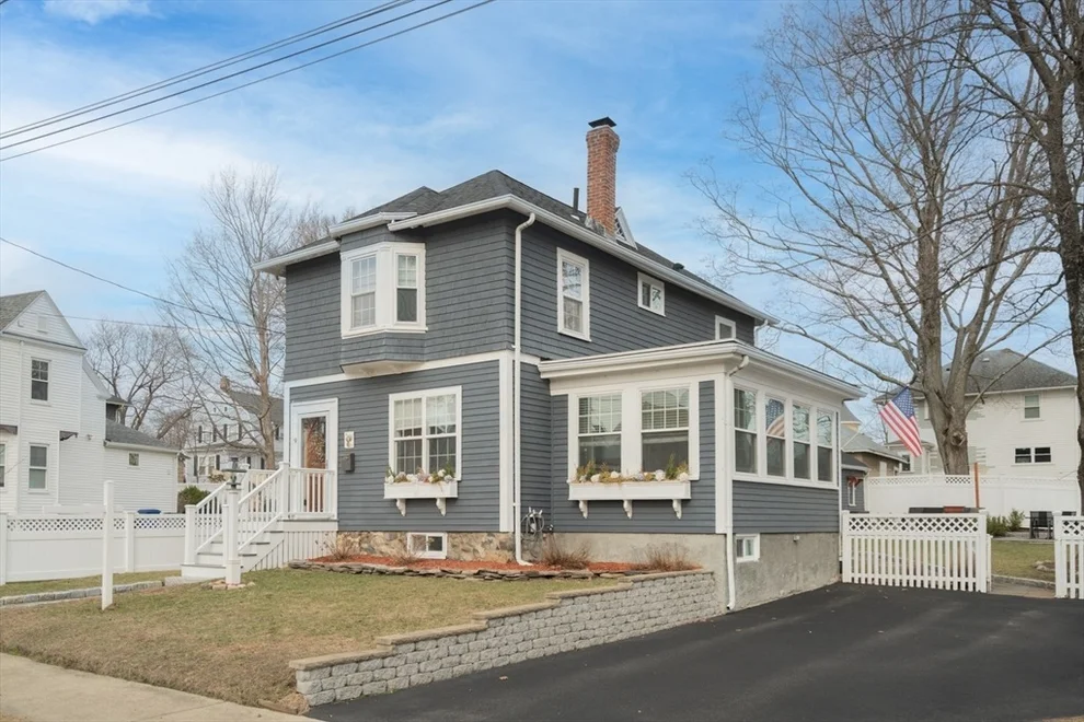 Unit for sale at 9 Grand St, Reading, MA 01867