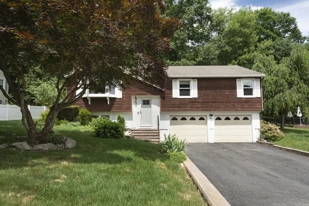 Unit for sale at 8 Cedar Rd, Holden, MA 01520