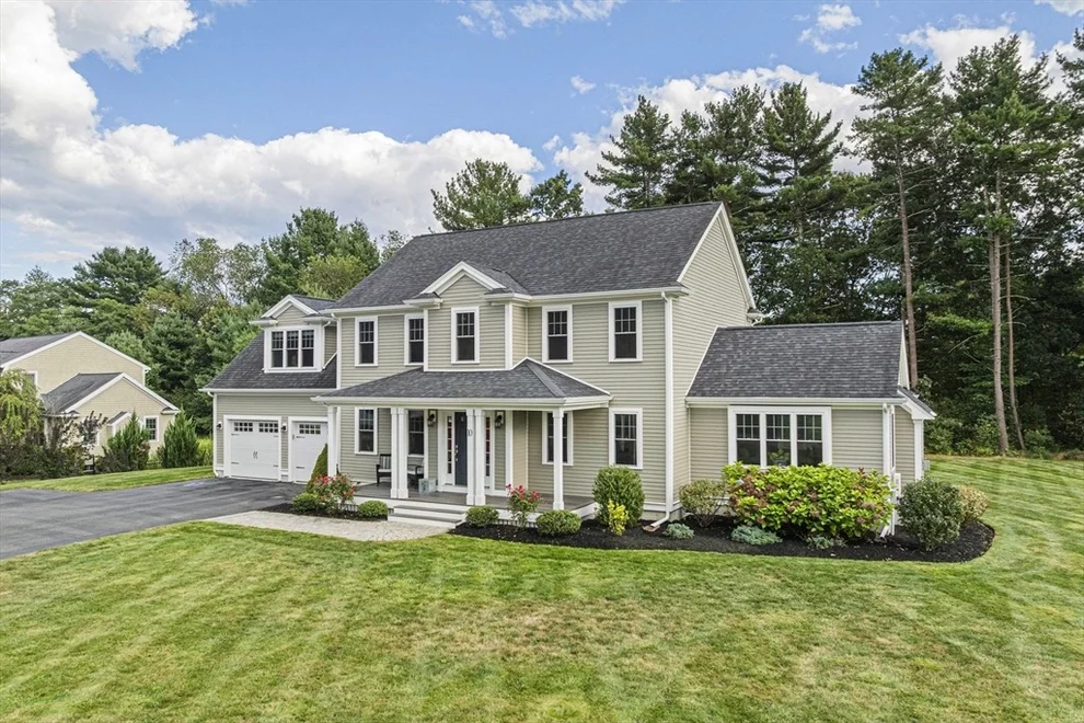 Unit for sale at 14 Wood Hollow Way, Hanover, MA 02339
