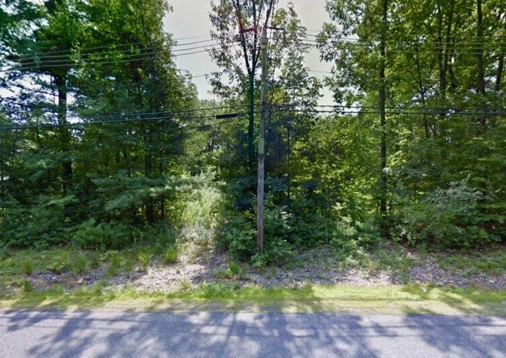Unit for sale at 193 Gulf Street, Shrewsbury, MA 01545