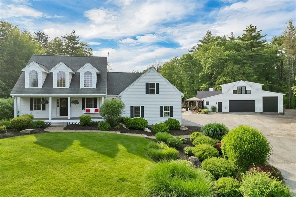 Unit for sale at 75 Glen St, Rowley, MA 01969