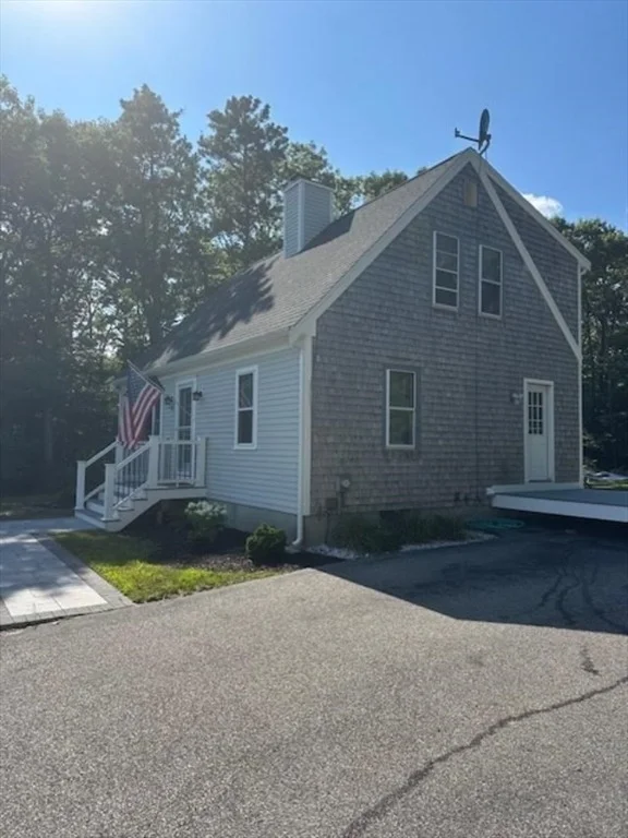 Unit for sale at 8 Cabot Cir, Plymouth, MA 02360