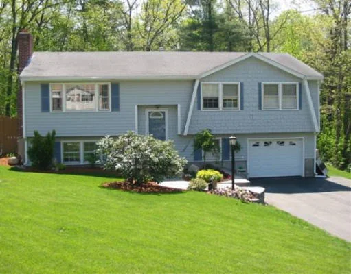 Unit for sale at 94 Winsor Drive, Dracut, MA 01826