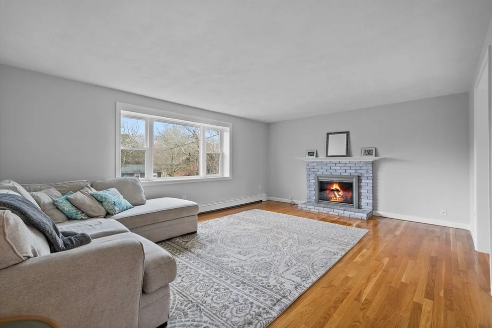 Unit for sale at 34 Spencer Dr, Plymouth, MA 02360