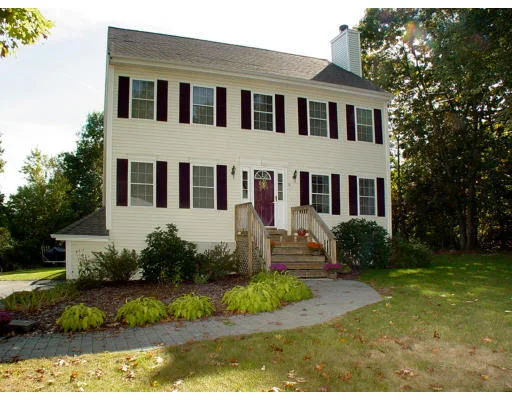 Unit for sale at 14 Grandview Rd, Haverhill, MA 01832