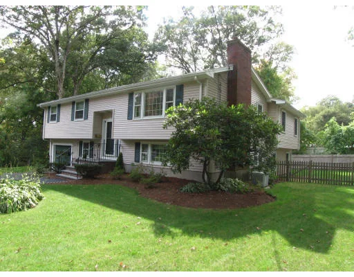 Unit for sale at 28 Westover Pkwy, Norwood, MA 02062