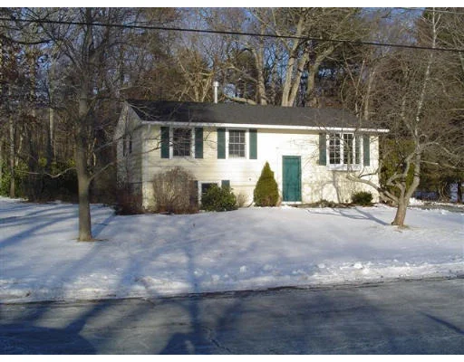 Unit for sale at 37 Phillips Dr, Newburyport, MA 01950
