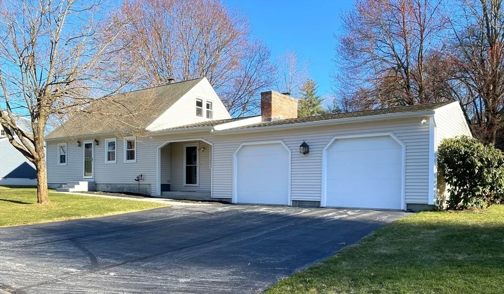 Unit for sale at 166 Saint James Avenue, Manchester, NH 03102