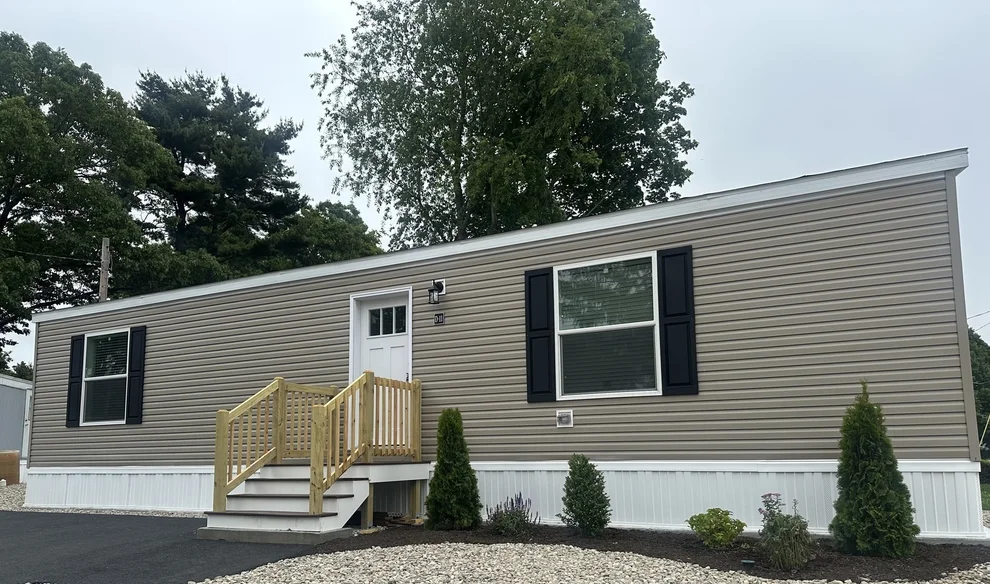 Unit for sale at 1346 Newport Ave, Attleboro, MA 02703