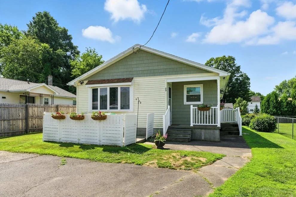Unit for sale at 73 Riverpark Ave, Chicopee, MA 01013