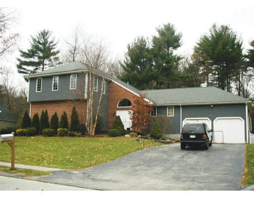 Unit for sale at 15 Natalie Rd, Chelmsford, MA 01824