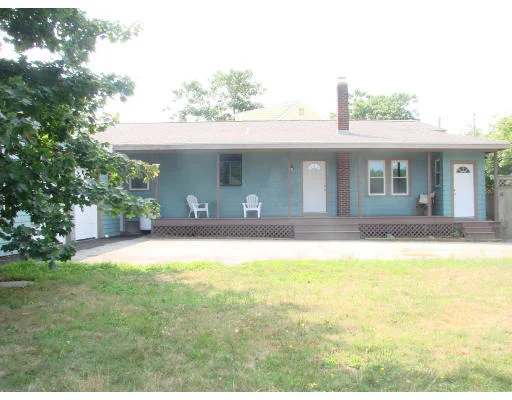 Unit for sale at 15 Greenfield Avenue, Portsmouth, RI 02871