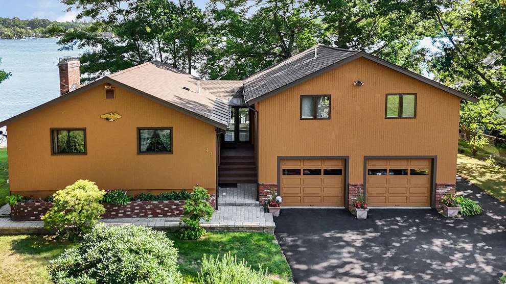Unit for sale at 41 Mascuppic Trail, Tyngsborough, MA 01879